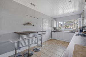 Kitchen- click for photo gallery